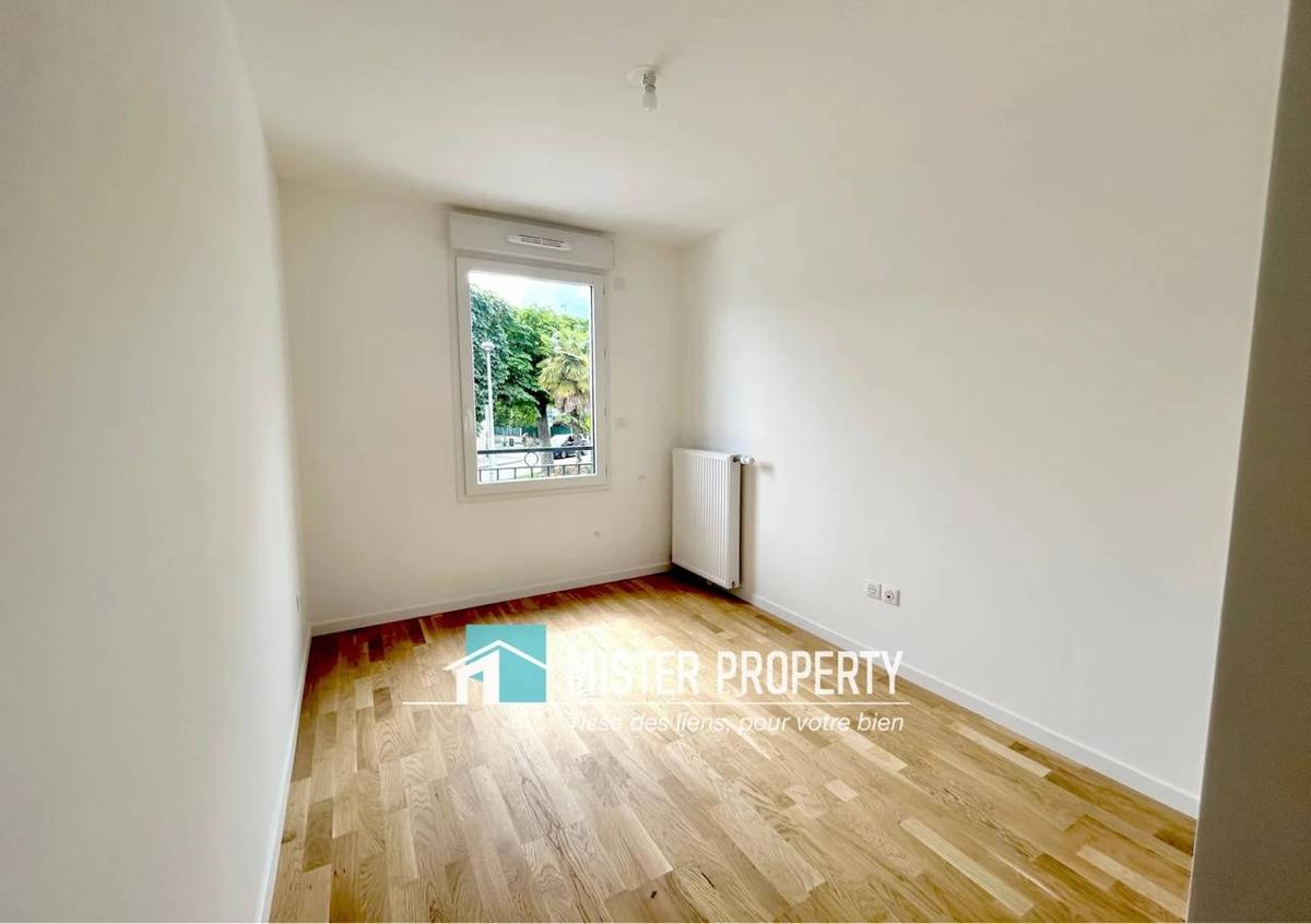 HOUILLES Quartier Blanches-Pierrats-Tonkin - GRAND 3 PIECES + VERANDA + PARKING 2