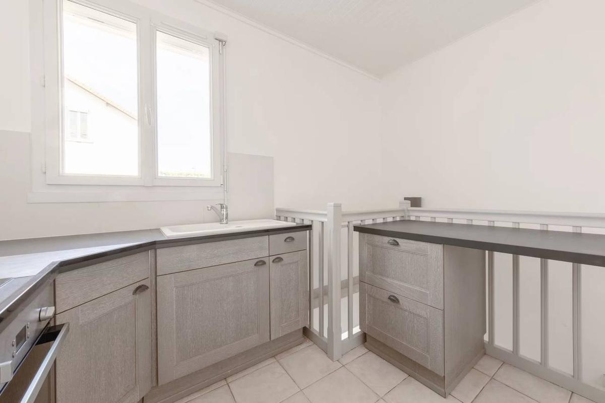 MONTESSON LA BORDE - DUPLEX MAISON DE VILLE + JARDIN + PARKING 1