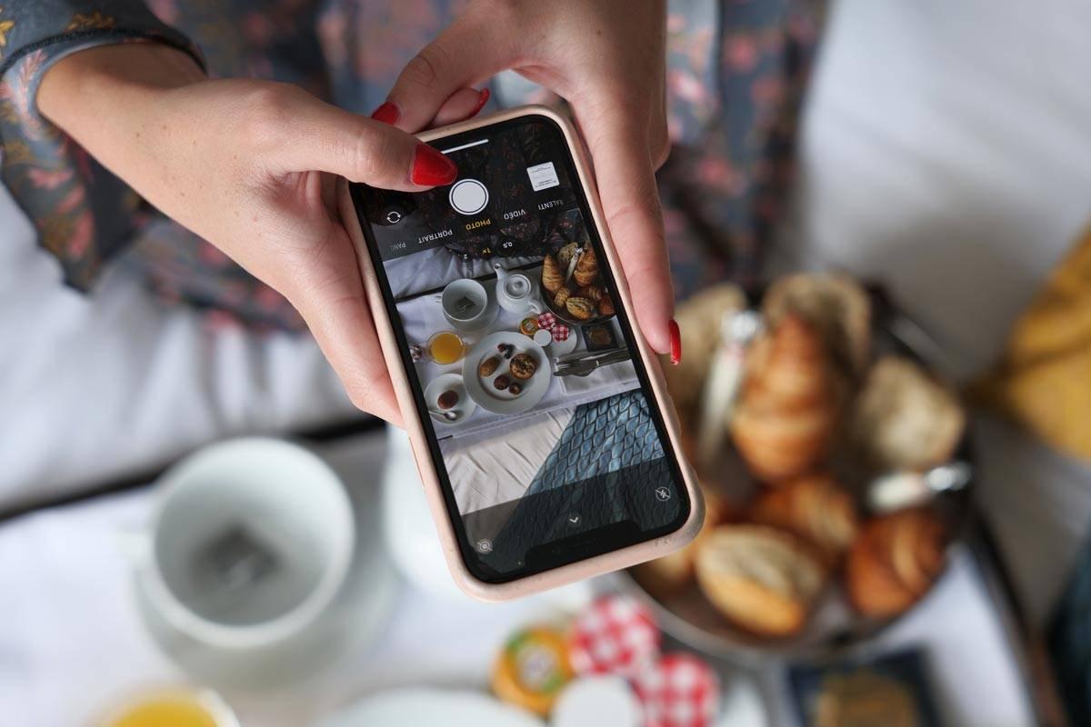 L'Atelier Dotcom, agence de communication du Groupe Ameo, met à votre disposition toute son expertise et son savoir-faire en communication et marketing digital pour faire de votre établissement un lieu incontournable.

Au travers de publications sur les réseaux sociaux, d’un site internet, d’outils print ou de shooting photos, notre équipe jeune et dynamique met en valeur votre établissement et s’occupe de votre communication afin que vous vous concentriez sur l’essentiel de votre métier.
Dédiée aux professionnels de l’hôtellerie et de la restauration, l’Atelier diversifie son offre et s’occupent aussi bien de clients hôteliers et restaurateurs que d’instituts de beauté ou tout autre prestataire de service.

Retrouvez toutes leurs prestations en consultant leur site internet : https://bit.ly/3z3DAWy 0
