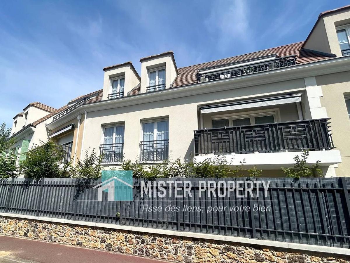 MONTESSON CENTRE - GRAND 2 PIECES - TERRASSE - PARKING 1