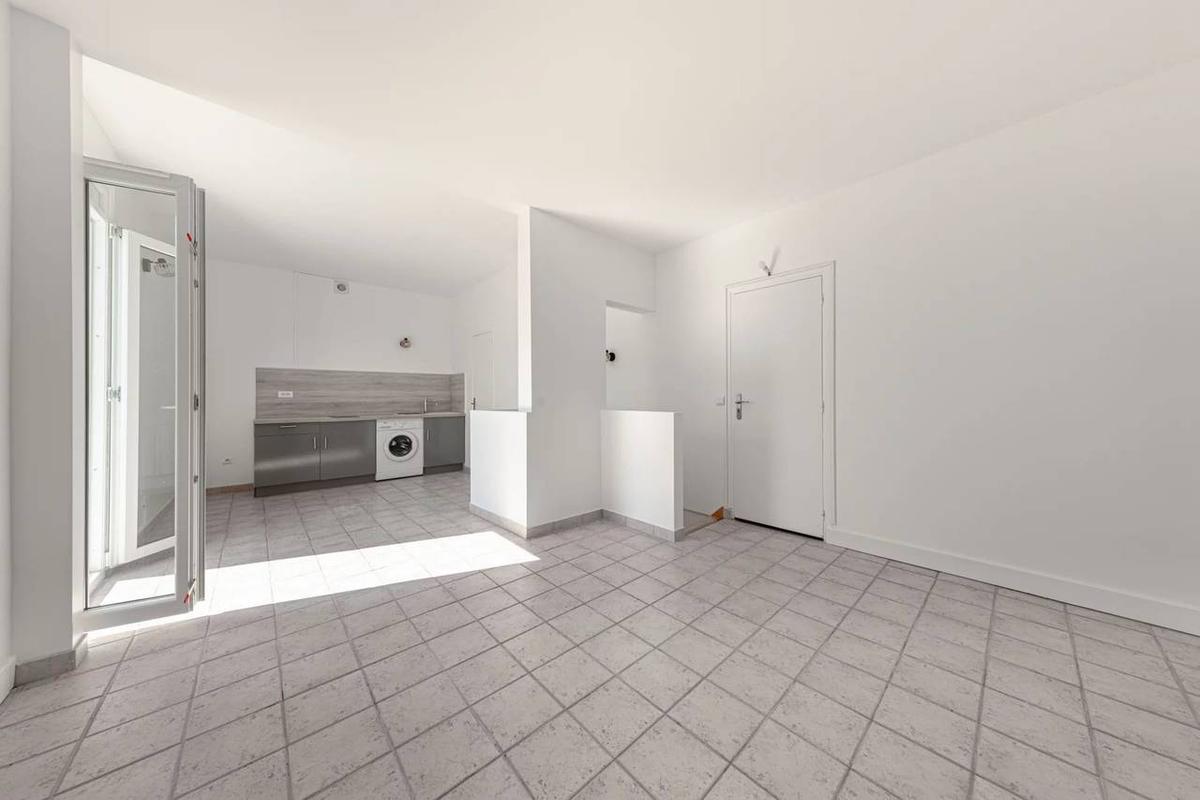 MONTESSON LA BORDE - DUPLEX 3 PIECES + REZ-DE-JARDIN 1