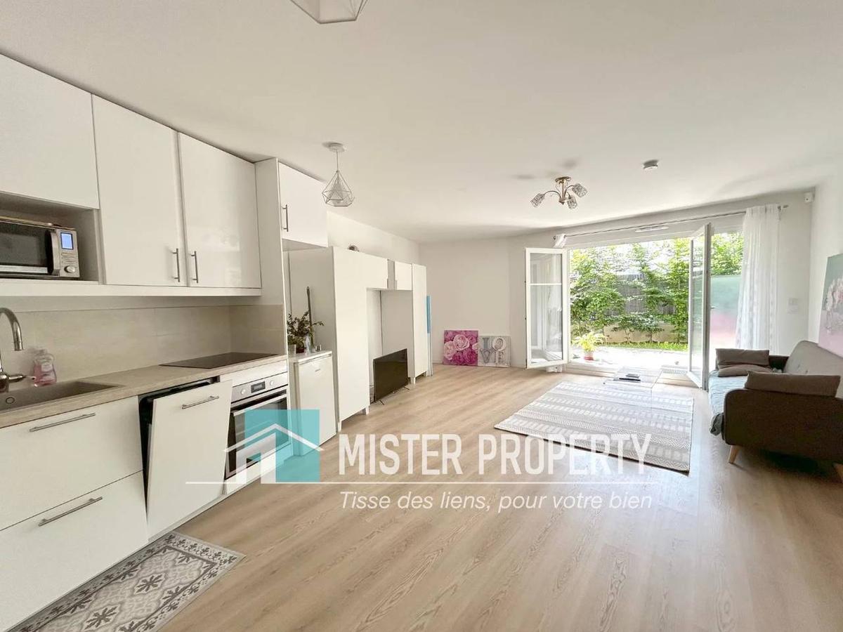 MONTESSON CENTRE - GRAND 2 PIECES - TERRASSE - PARKING 2