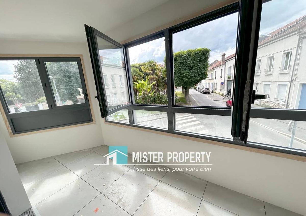 HOUILLES Quartier Blanches-Pierrats-Tonkin - GRAND 3 PIECES + VERANDA + PARKING 3