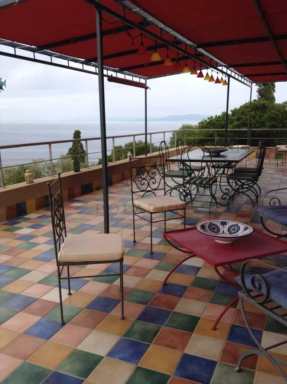 Charmante villa avec vue mer sur l'Île du Levant 8