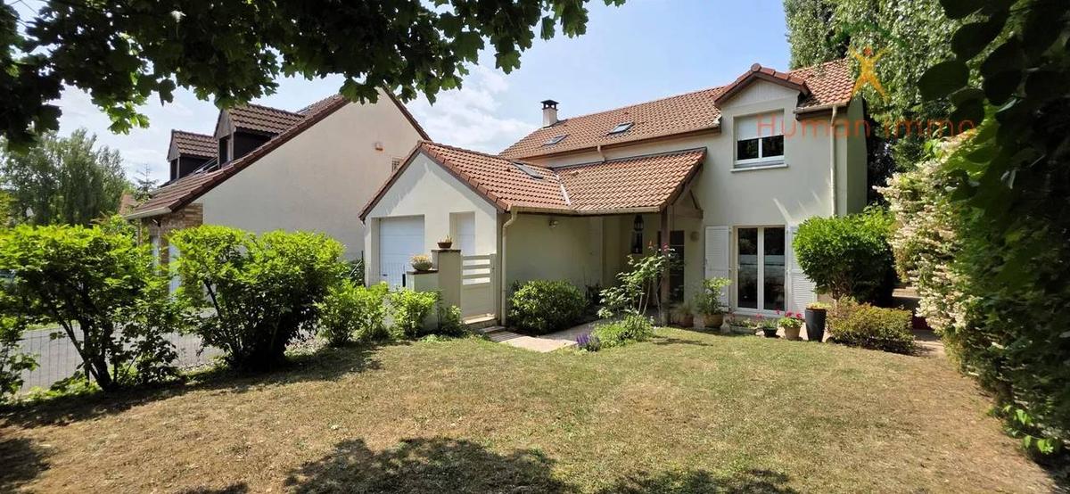 Maison de 6 pièces sur le golf 12