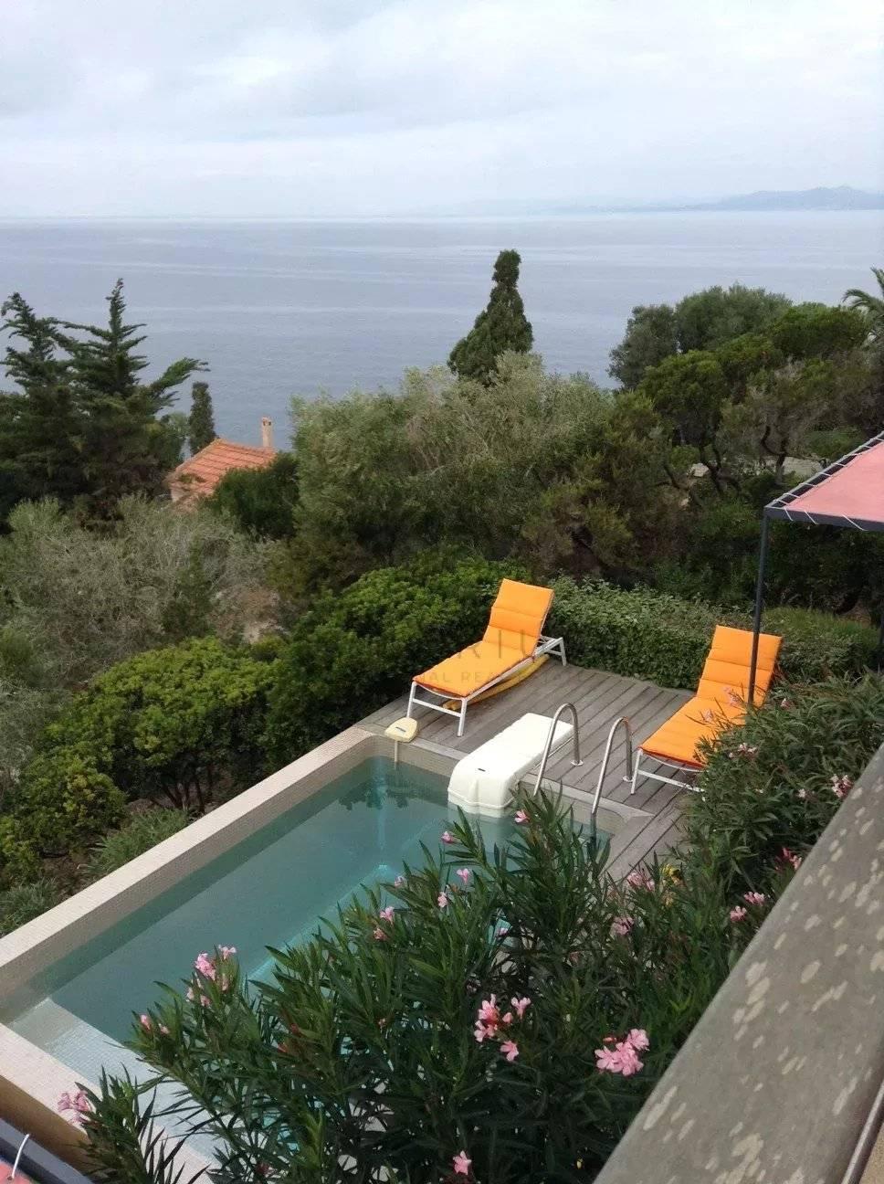 Charmante villa avec vue mer sur l'Île du Levant 9